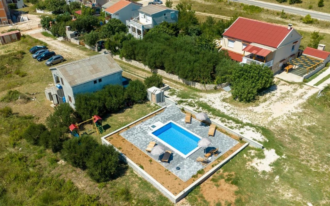 Family Friendly Apartments With A Swimming Pool Rtina - Stosici, Zadar - 21450 Eksteriør bilde